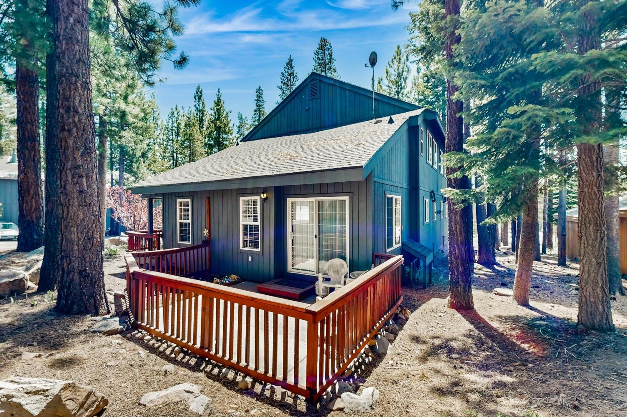 Little Pinecone Retreat Villa Тръки Екстериор снимка