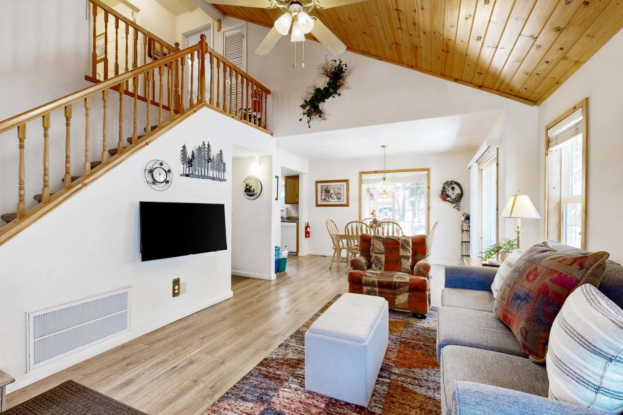 Little Pinecone Retreat Villa Тръки Екстериор снимка
